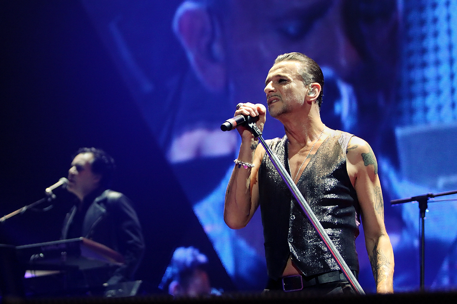 010 - Depeche Mode