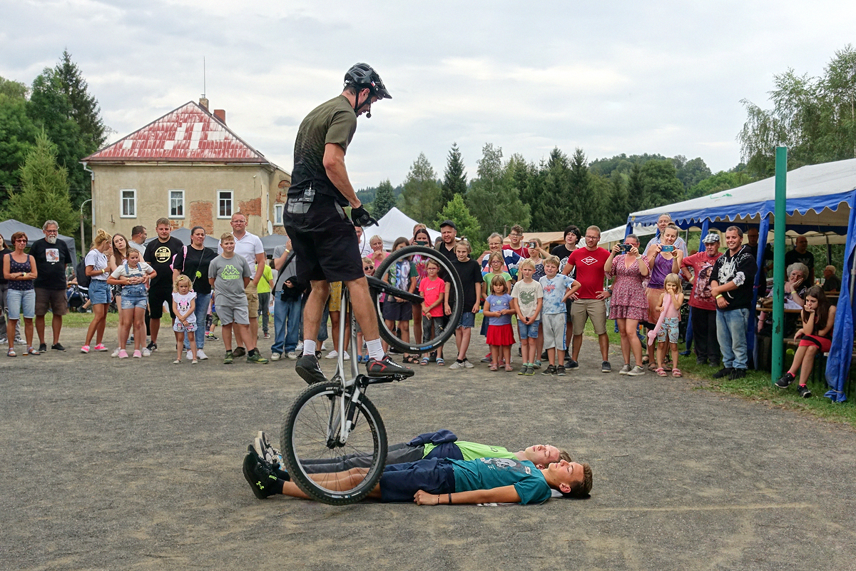 001 - Tomáš Eibl BMX show