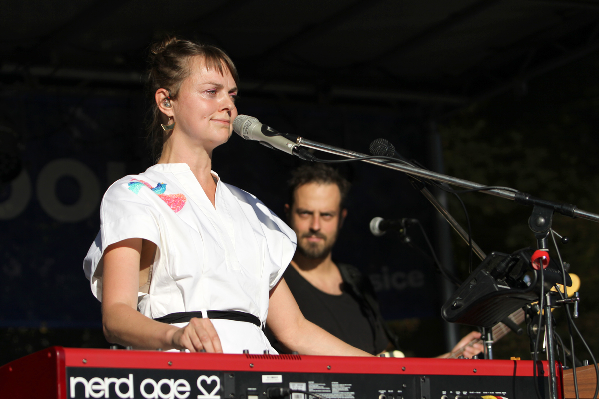 001 - Bára Zmeková