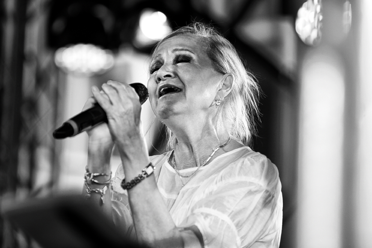 005 - Bára Basiková