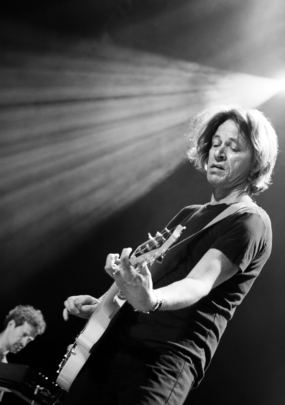037 - Dominic Miller & Band