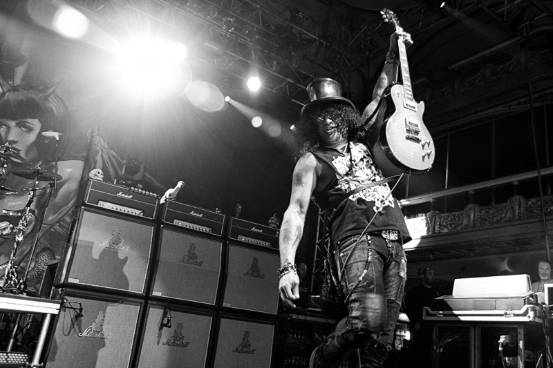 003 - Slash featuring Myles Kennedy and The Conspirators