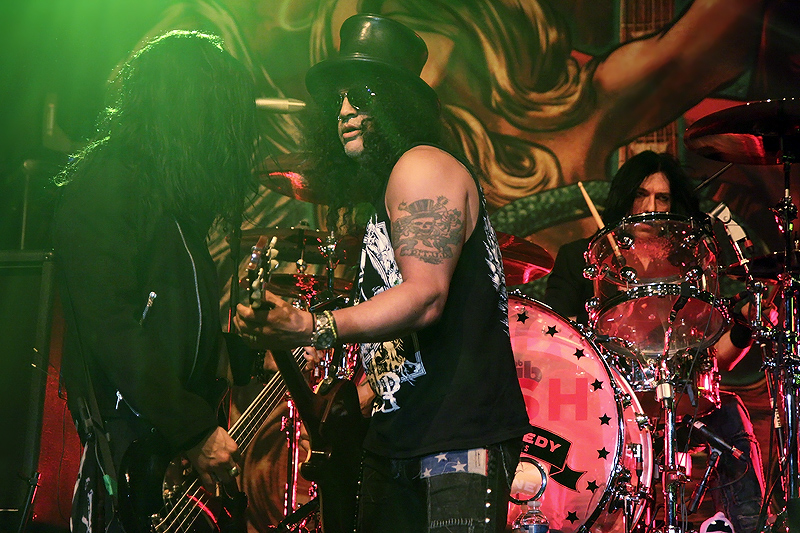 015 - Slash featuring Myles Kennedy and The Conspirators