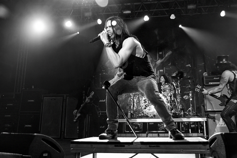 020 - Slash featuring Myles Kennedy and The Conspirators
